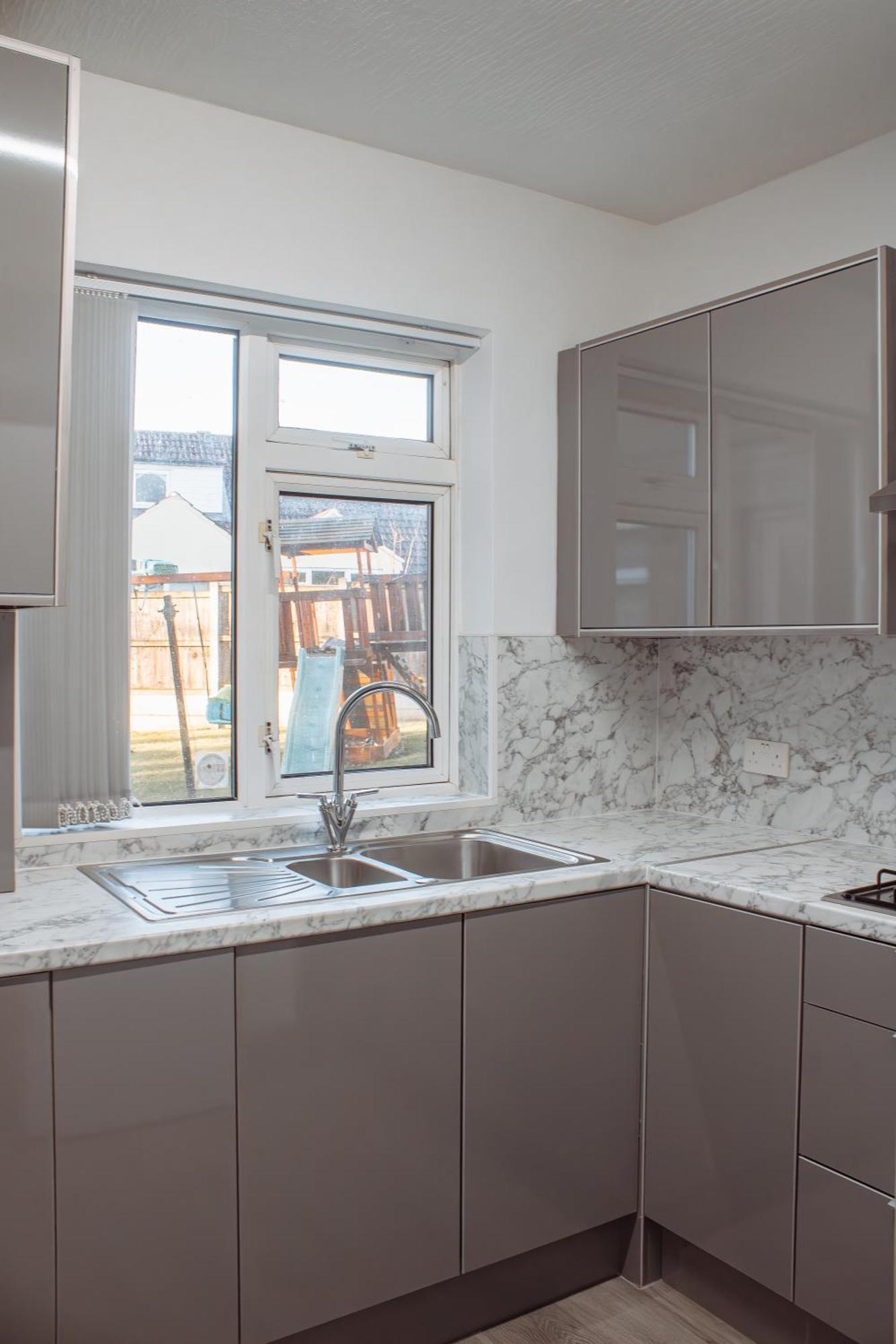 Spacious 4-Bed Flat - 10 Mins To City Centre Leeds  Kültér fotó